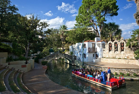 arneson-river-theater.jpg